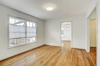 1817 Colquitt St unit 1/2, Houston, TX 77098 - photo 3