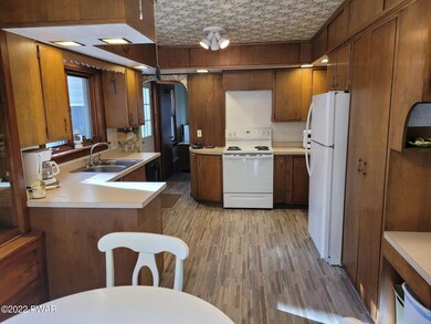 1806 Elm Place, Honesdale, PA 18431 - photo 3