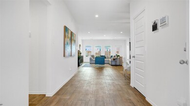 Images and 3D tour are for illustration only and o