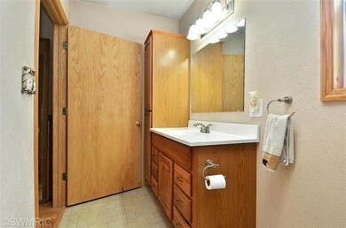 3975 Kaiser Rd, Three Oaks, MI 49128 - photo 2