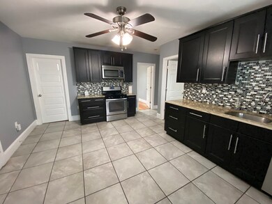 11 Sargent St unit 3, Cambridge, MA 02140 - photo 3