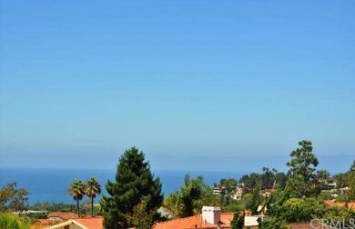 Panoramic Ocean & Mountain Views