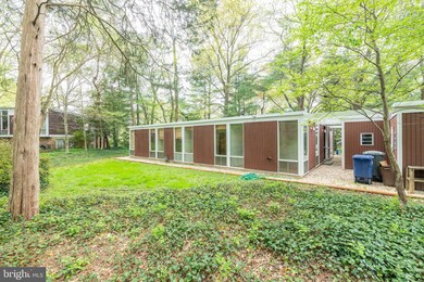 2308 Kimbro St, Alexandria, VA 22307 - photo 2