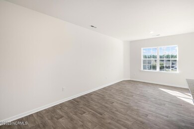 1105-gracie-lane-002