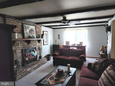 40 Tanglewood Dr, Langhorne, PA 19047 - photo 4