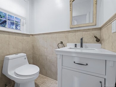 14 Nirvana Ave unit Preston Rd, Great Neck, NY 11023 - photo 6