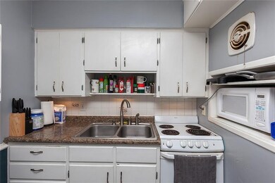 2682 Grandview Ave, Des Moines, IA 50317 - photo 7