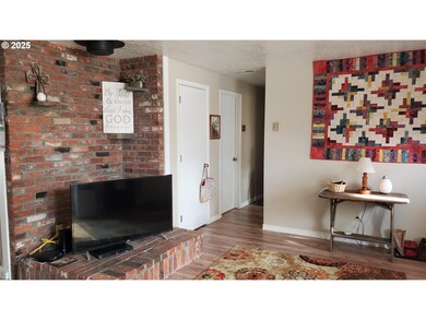 3065 Walnut St, Baker City, OR 97814 - photo 7