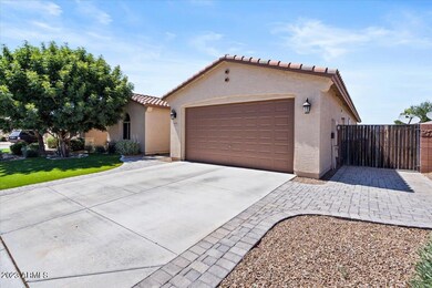 1092 W Date Rd, San Tan Valley, AZ 85140 - photo 3