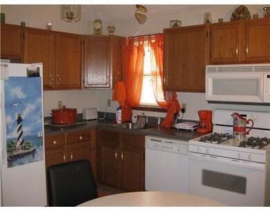 188 Maryland Ave, Warwick, RI 02888 - photo 4