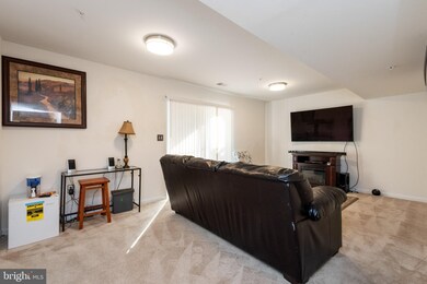 6711 Funderburg Dr, Capitol Heights, MD 20743 - photo 4