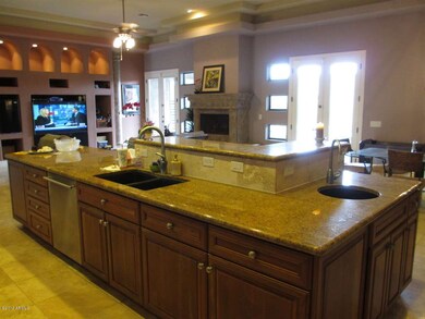 Main sink and extra prep sink!