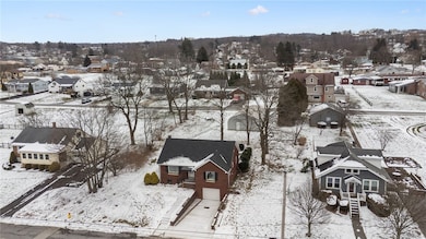 221 Hawthorne St, Johnstown, PA 15904 - photo 3