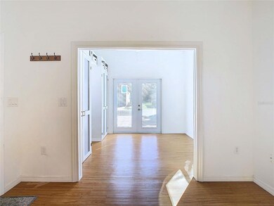 Fits a queen sized bed