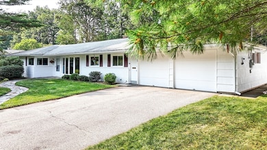 49 Barry Rd, Worcester, MA 01609 - photo 4