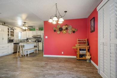 4012 Sorrento Way, Las Vegas, NV 89121 - photo 5