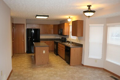 Kitchen/dinette