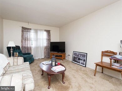 13 E Stewart Ave, Lansdowne, PA 19050 - photo 2