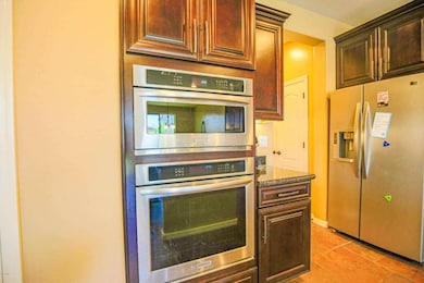 1512 E Kingbird Dr-Gilbert, AZ  85297-Un