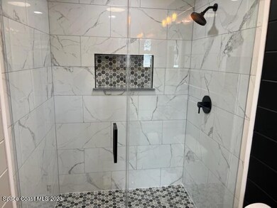 Bridge primary shower 2