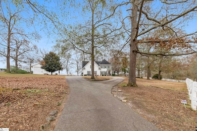 390 Blakely Ave, Piedmont, SC 29673 - photo 2