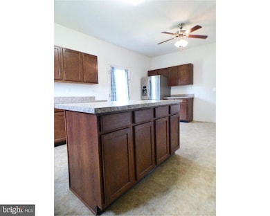 17 Granite Ln, Penns Grove, NJ 08069 - photo 6