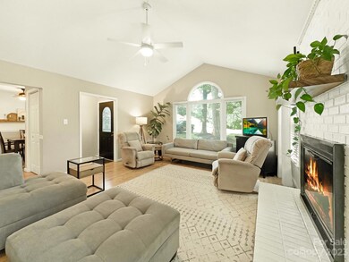 160 Oak Haven Dr, Statesville, NC 28625 - photo 6