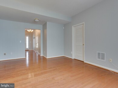 9125 Aventon Ct, Lorton, VA 22079 - photo 7