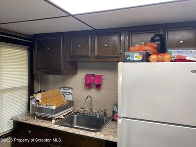 1344 Sanderson Ave unit First Floor, Scranton, PA 18509 - photo 7