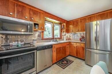 499 Lagrange St, West Roxbury, MA 02132 - photo 7