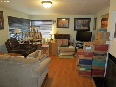 729 NW 10th St, Pendleton, OR 97801 - photo 6