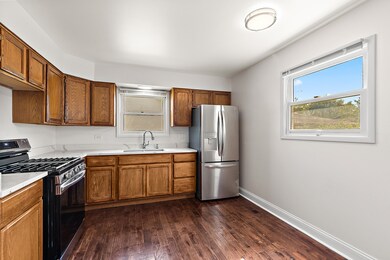 18950 Willow Ave, Country Club Hills, IL 60478 - photo 7