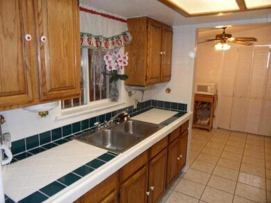 10424 Springwood Dr, El Paso, TX 79925 - photo 2