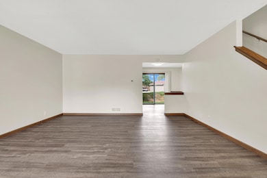 8127 S Legend Dr unit D, Franklin, WI 53132 - photo 6