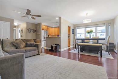 64 Parkside Dr unit B, Suffern, NY 10901 - photo 4