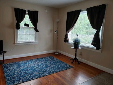 2 - Living Room