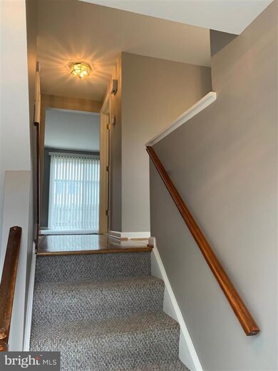 17669 Kohlhoss Rd, Poolesville, MD 20837 - photo 4