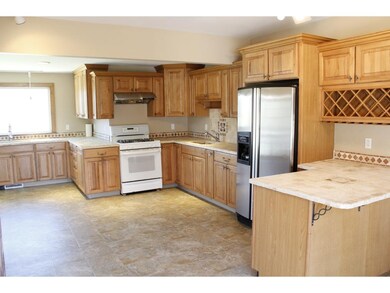 34 Howards Ln, Epsom, NH 03234 - photo 4