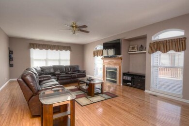 2320 Loop Rd, Algonquin, IL 60102 - photo 7