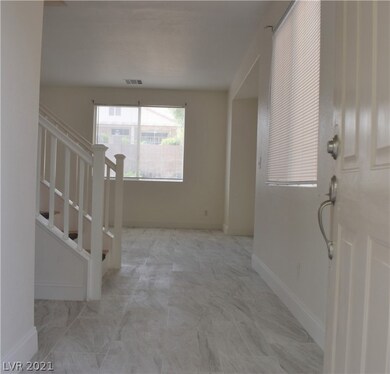 3321 Lark Bunting St, Las Vegas, NV 89117 - photo 2