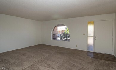 4047 E Catalina Cir 5
