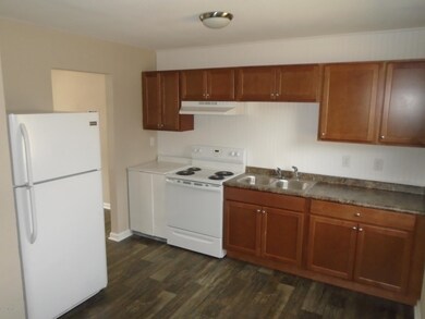 1224 Davis St, Jacksonville, NC 28540 - photo 6