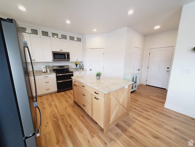 284 W 270 N, Moroni, UT 84646 - photo 2