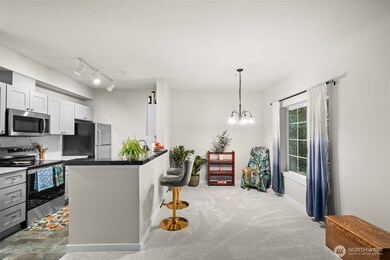 801 Rainier Ave N unit E324, Renton, WA 98057 - photo 2