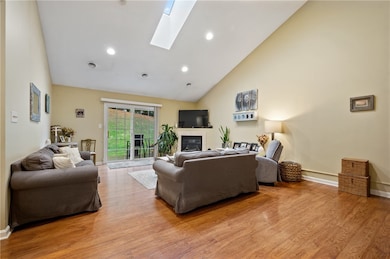 Open living room with lots of light.

