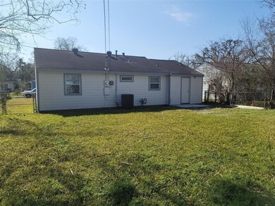 3911 Luca St, Houston, TX 77021 - photo 2
