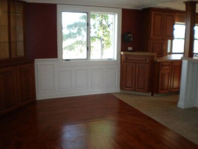 Dining Room. Can you see the octagonal pattern in 