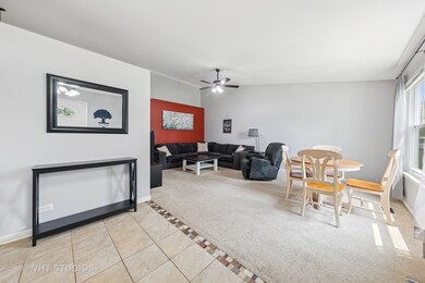 1247 Trinity Dr, Carol Stream, IL 60188 - photo 4