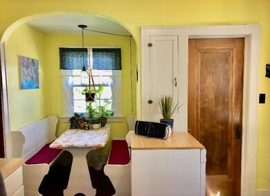 breakfast nook