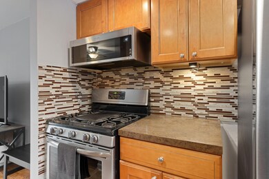 73 Tarryton Ct W_08
